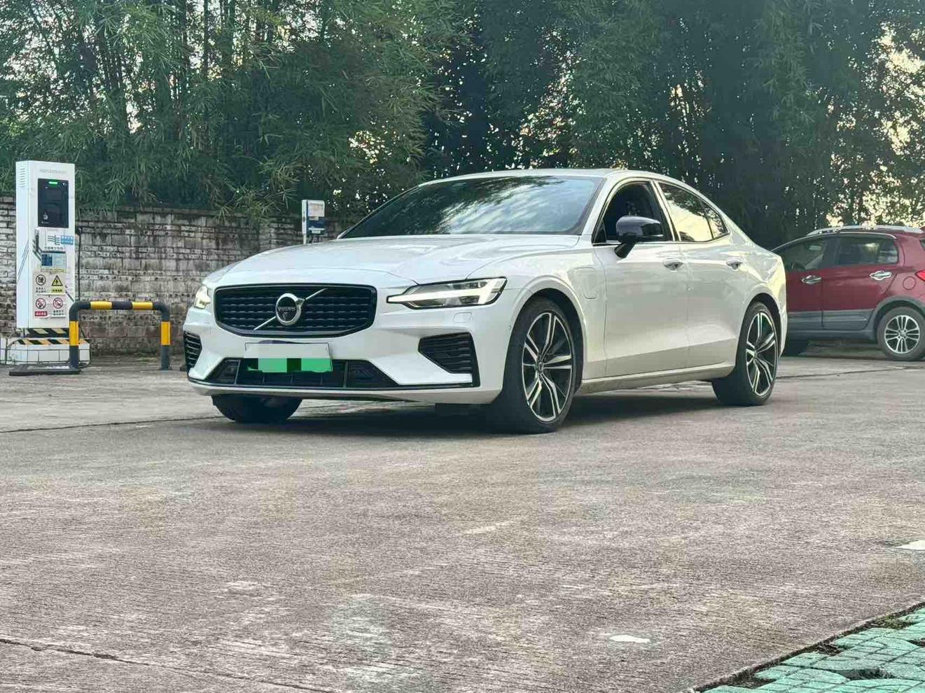 Volvo S60 T8 PHEV AWD Intelligent Premium Sport 2021