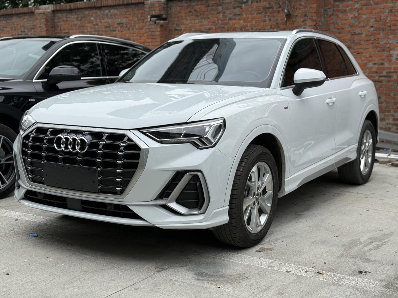 Audi Q3 Progressive Dynamic (1.4L) 2019