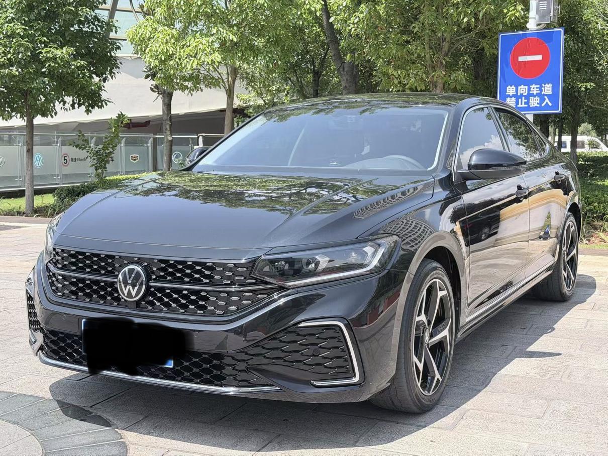 Volkswagen Passat Outstanding 380TSI Starry Longteng (2L) 2025
