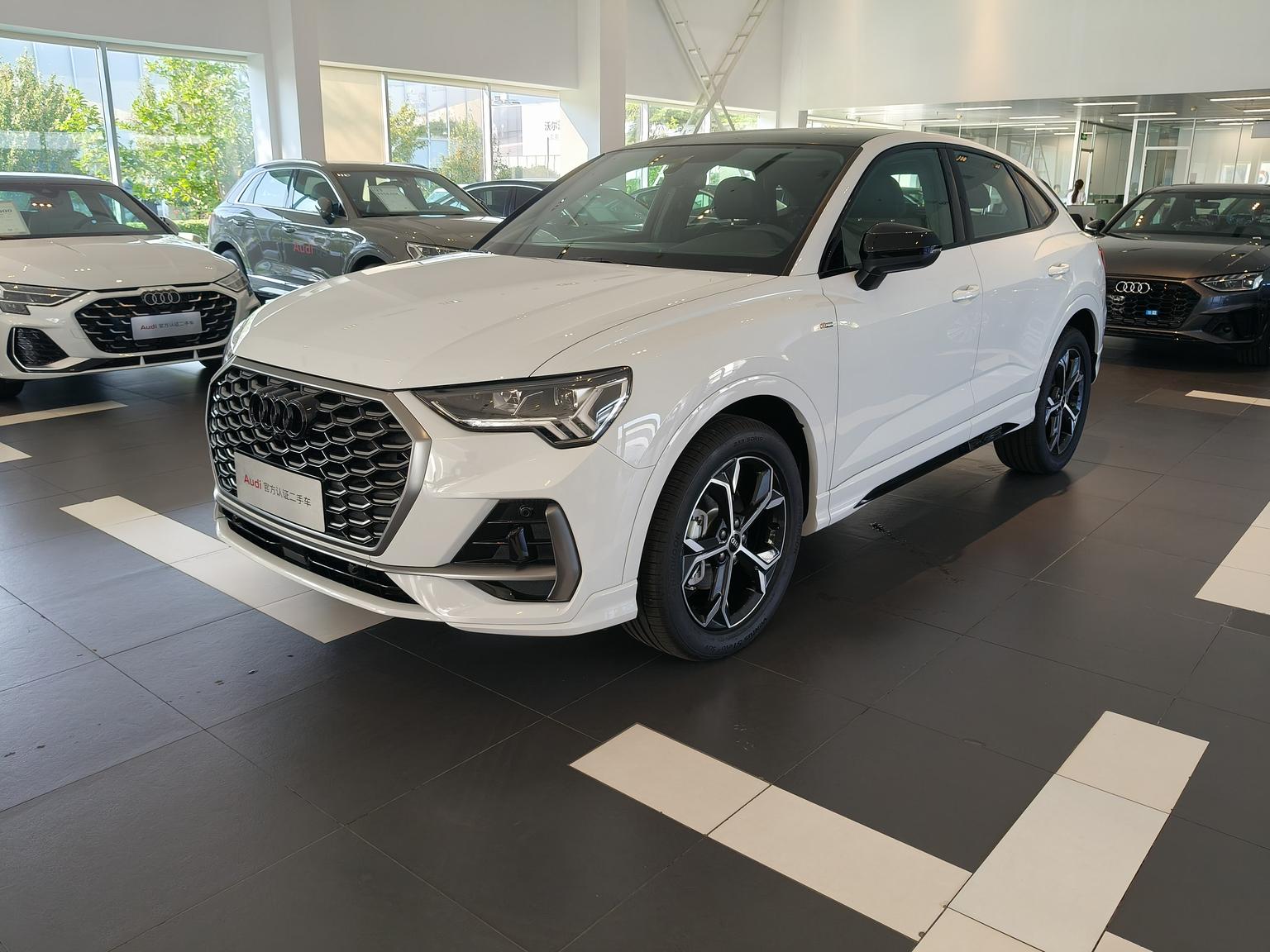 Audi Q3 40 TFSI Trendy Edition (2L) 2024