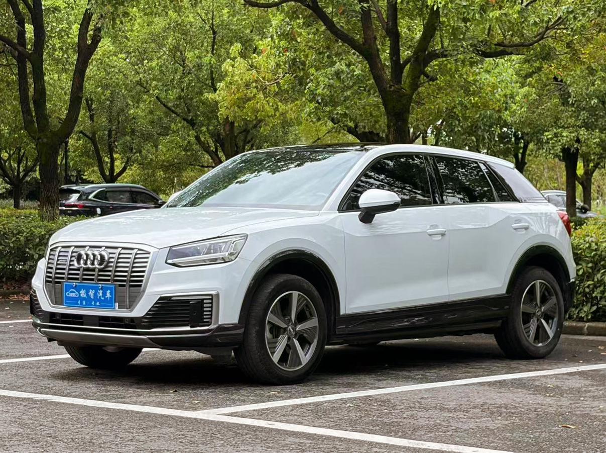 Audi Q2L Electric Intelligent Comfort 2021