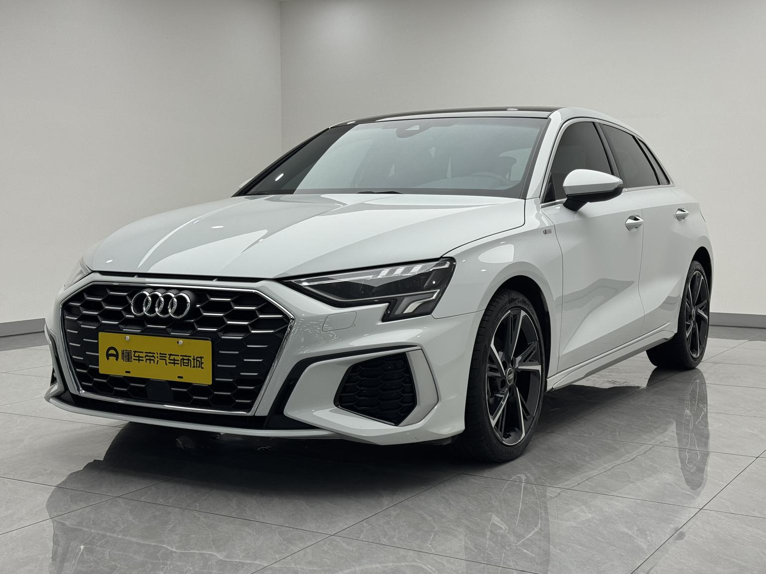 Audi A3 35 TFSI Sport Fashion 2024