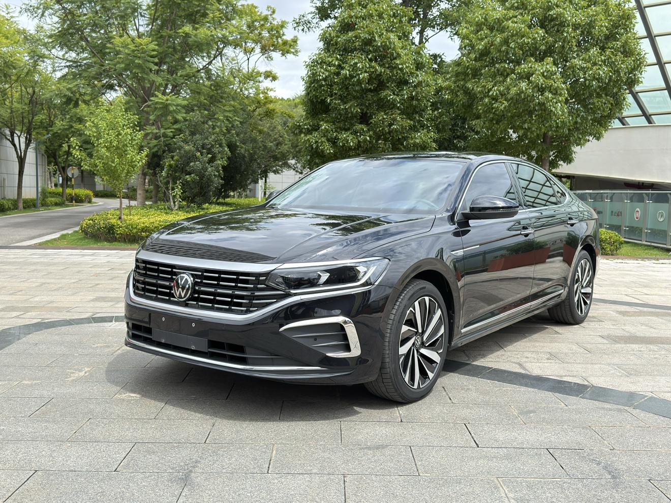 Volkswagen Passat Outstanding 380TSI Longteng (2L) 2025