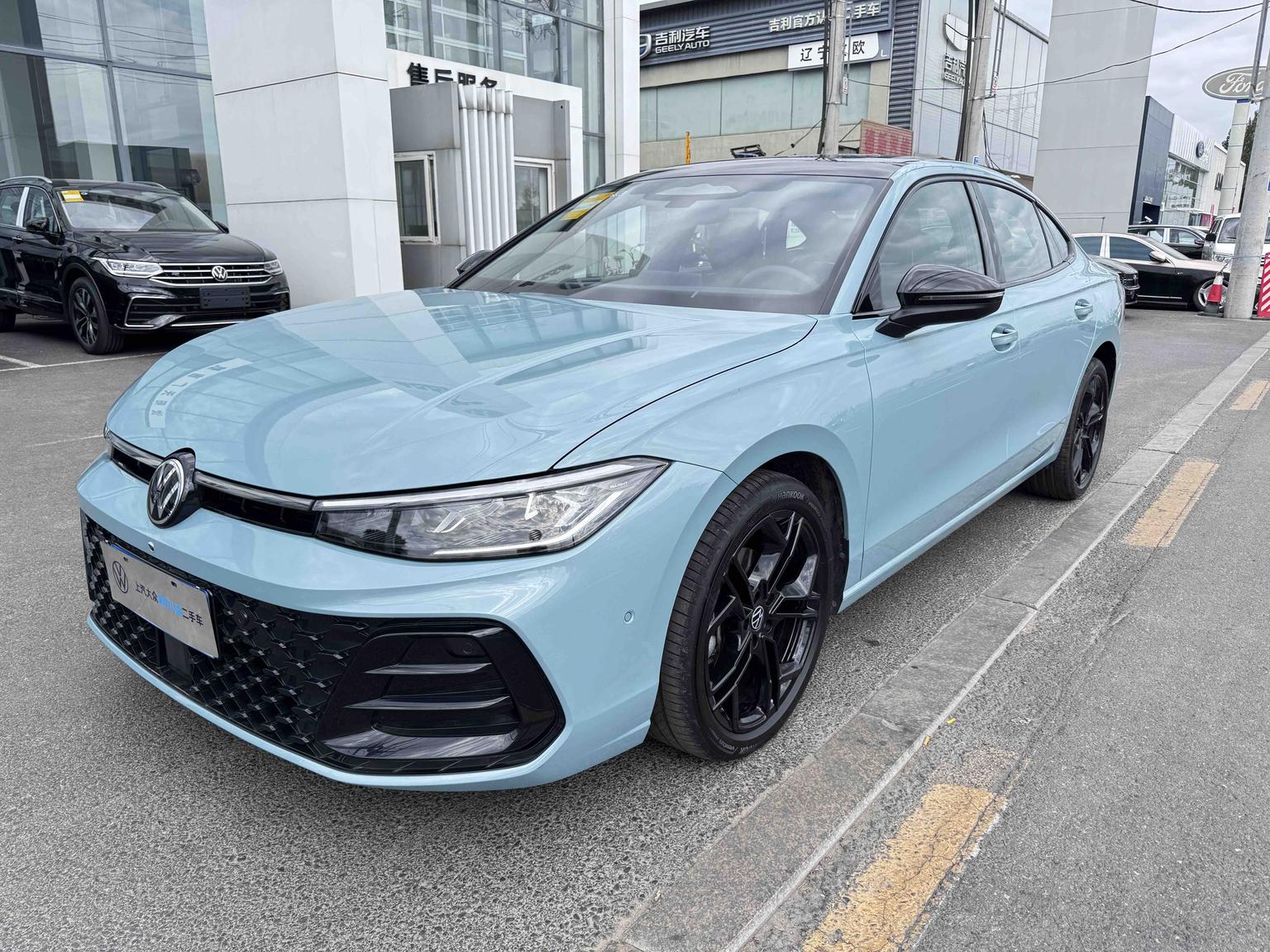 Volkswagen Passat 380TSI Starlight Dragon Premium (2L) 2025