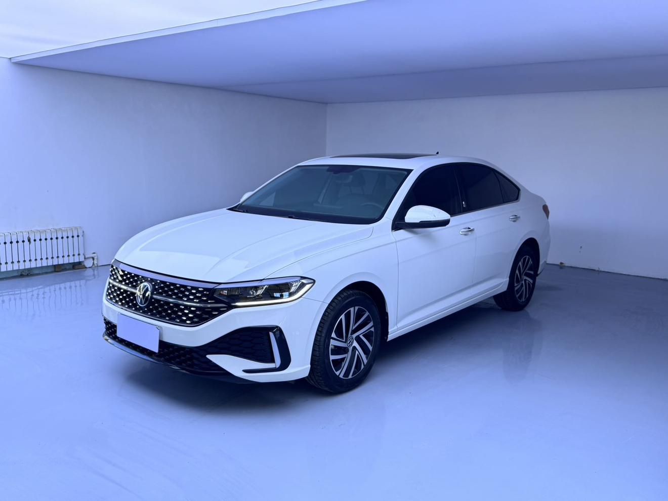 Volkswagen Lavida Facelift 1.5L Auto Starlight 5 Million 2023