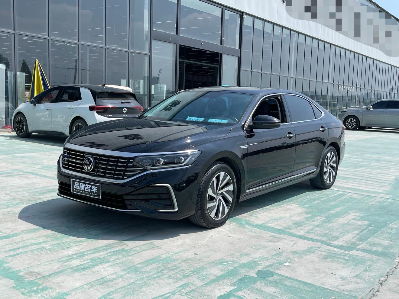 Volkswagen Passat 430PHEV Hybrid Luxury 2022