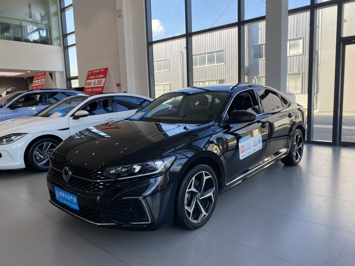 Volkswagen Passat Outstanding 380TSI Starry Longteng (2L) 2025